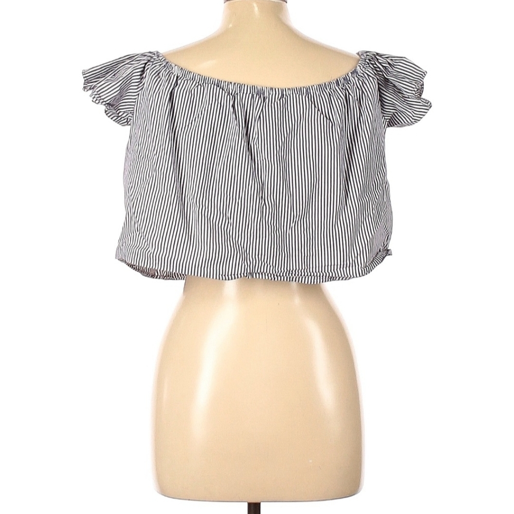 Zara Basic Collection Top Size Large - image 3